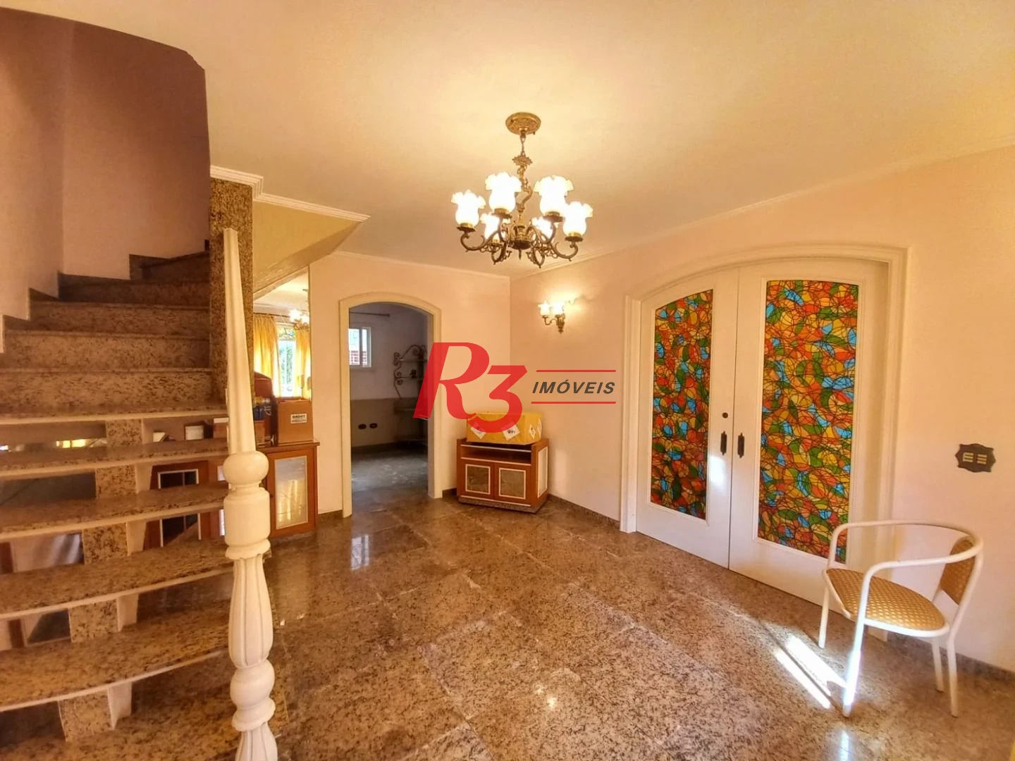 Sobrado com 3 dormitórios à venda, 131 m² por R$ 980.000,00 - Boqueirão - Santos/SP