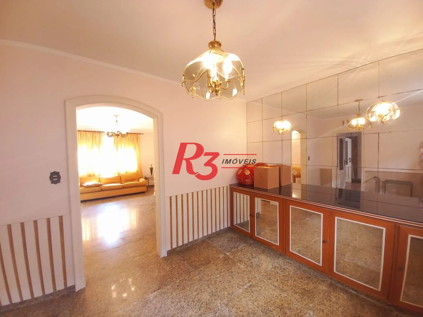 Sobrado com 3 dormitórios à venda, 131 m² por R$ 980.000,00 - Boqueirão - Santos/SP