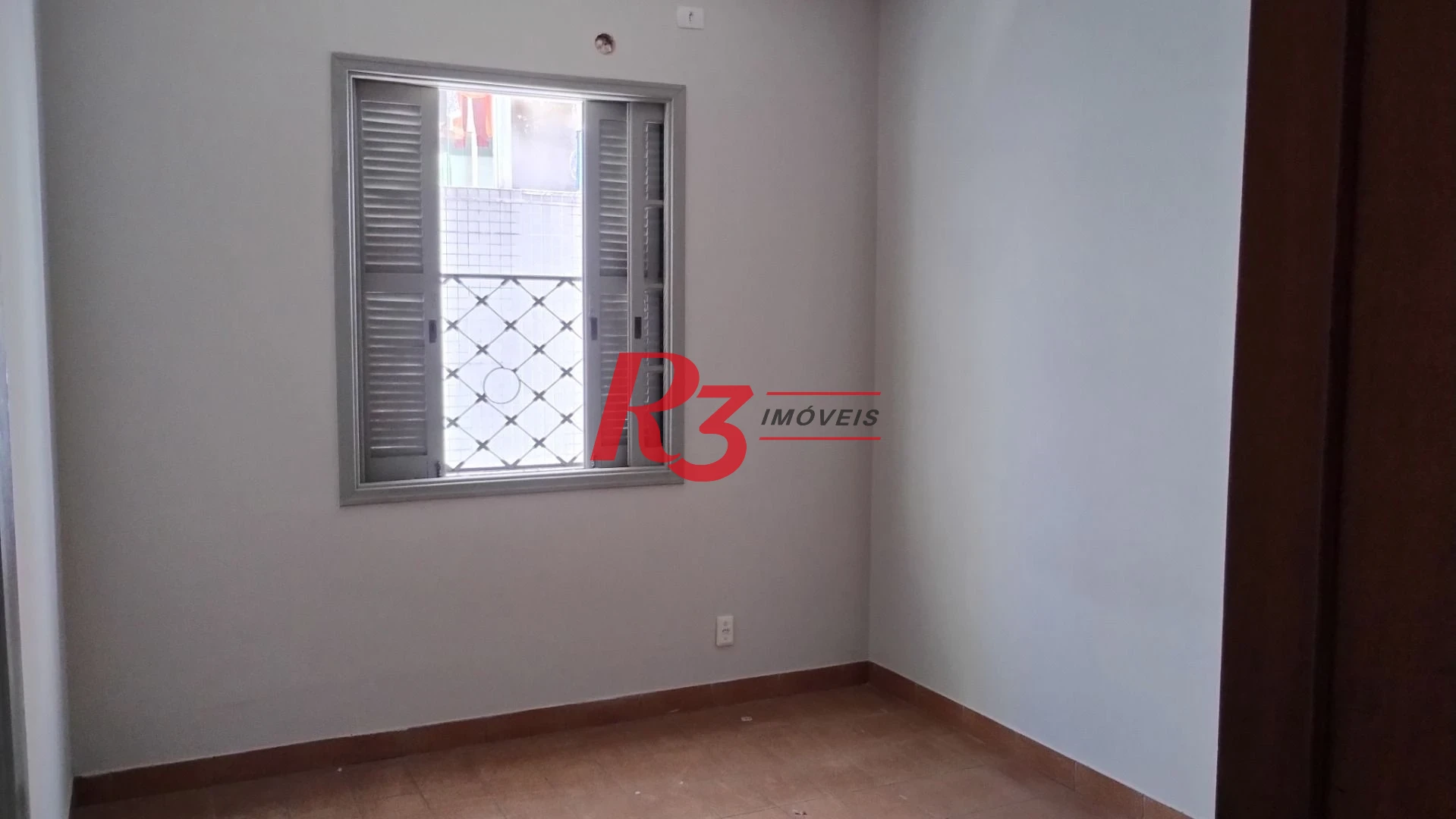 Apartamento com 2 dormitórios à venda, 76 m² por R$ 352.000,00 - Gonzaga - Santos/SP