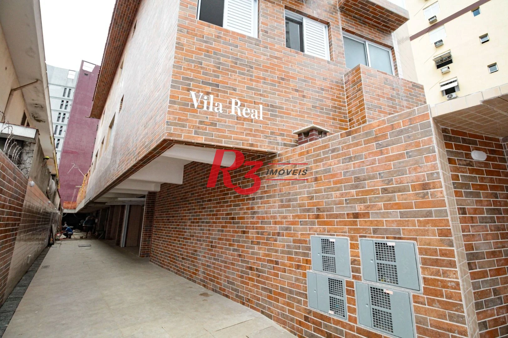Sobrado com 2 dormitórios à venda, 103 m² por R$ 690.000 - Campo Grande - Santos/SP