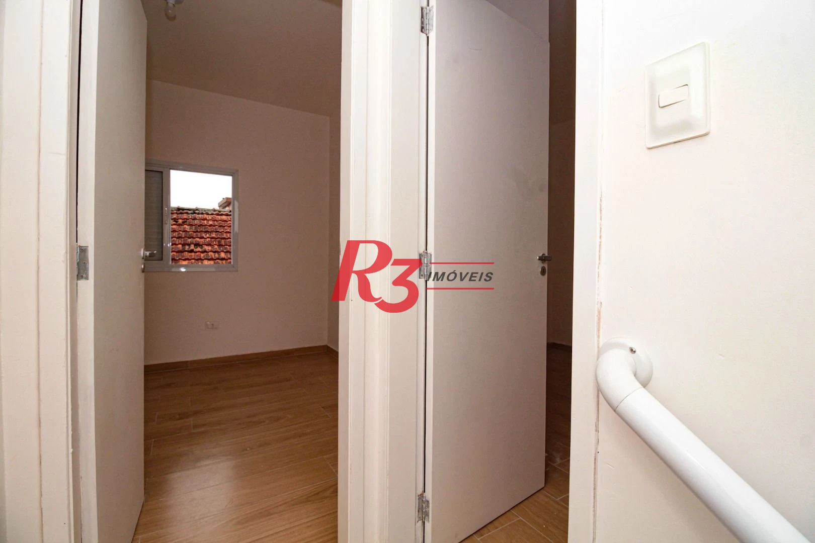 Sobrado com 2 dormitórios à venda, 103 m² por R$ 690.000 - Campo Grande - Santos/SP