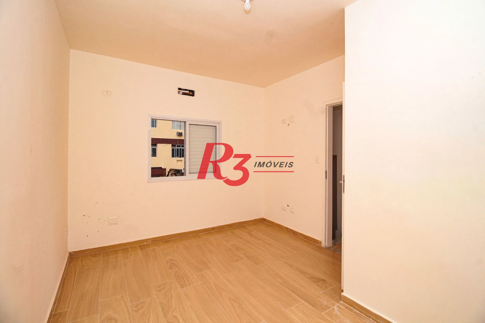 Sobrado com 2 dormitórios à venda, 103 m² por R$ 690.000 - Campo Grande - Santos/SP