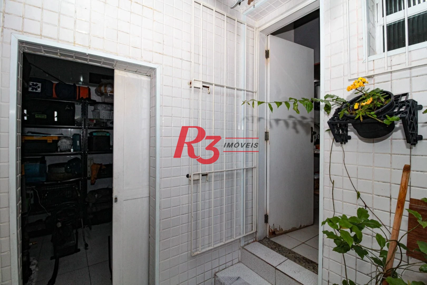 Sobrado, 100 m² - venda por R$ 1.000.000,00 ou aluguel por R$ 7.492,00/mês - Embaré - Santos/SP