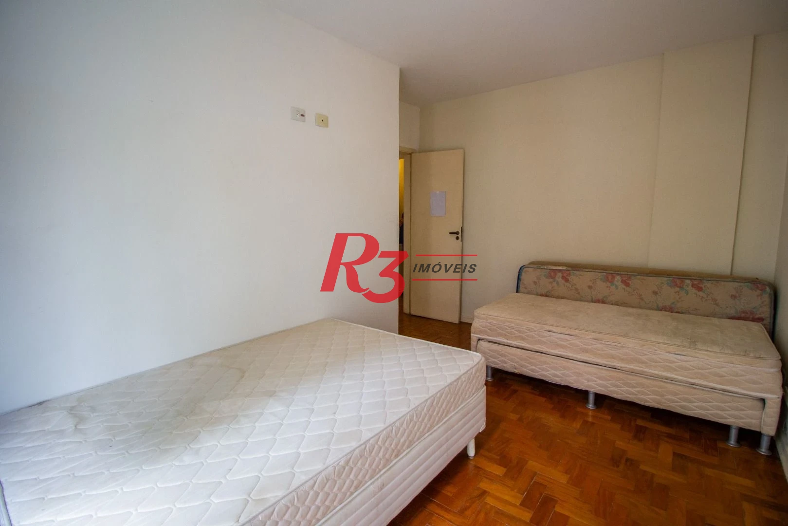 Apartamento com 2 dormitórios à venda, 86 m² por R$ 480.000,00 - Embaré - Santos/SP