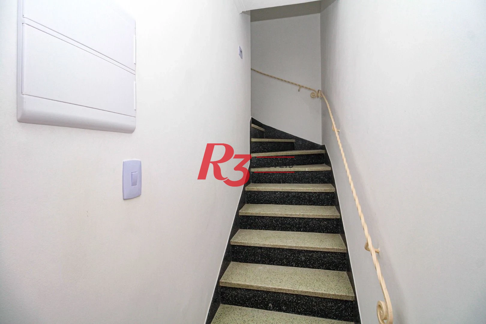 Casa à venda, 110 m² por R$ 920.000,00 - Encruzilhada - Santos/SP