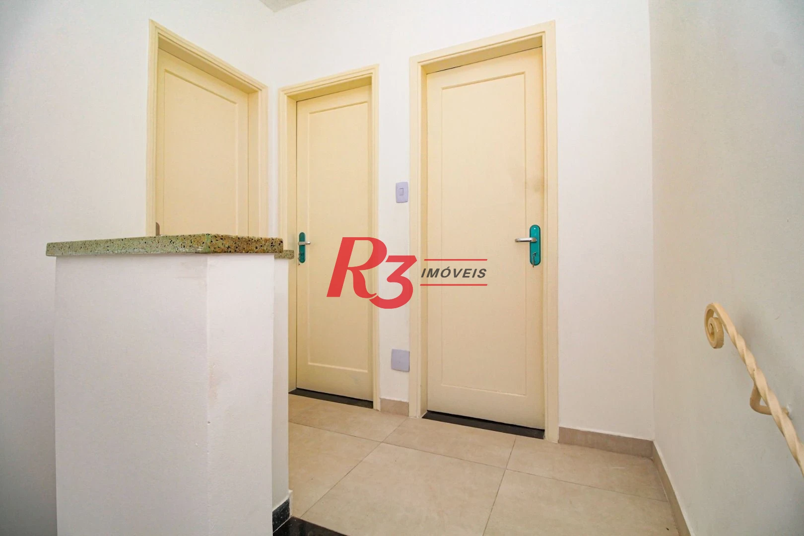 Casa à venda, 110 m² por R$ 920.000,00 - Encruzilhada - Santos/SP