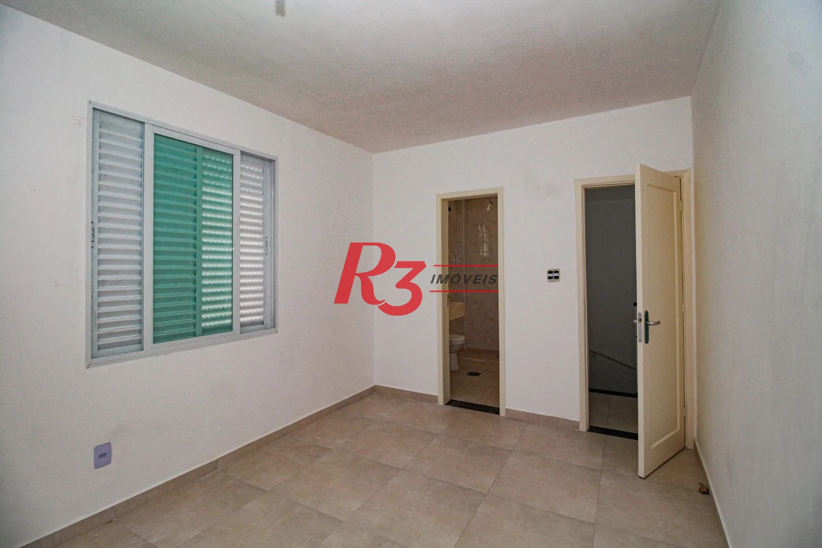 Casa à venda, 110 m² por R$ 920.000,00 - Encruzilhada - Santos/SP