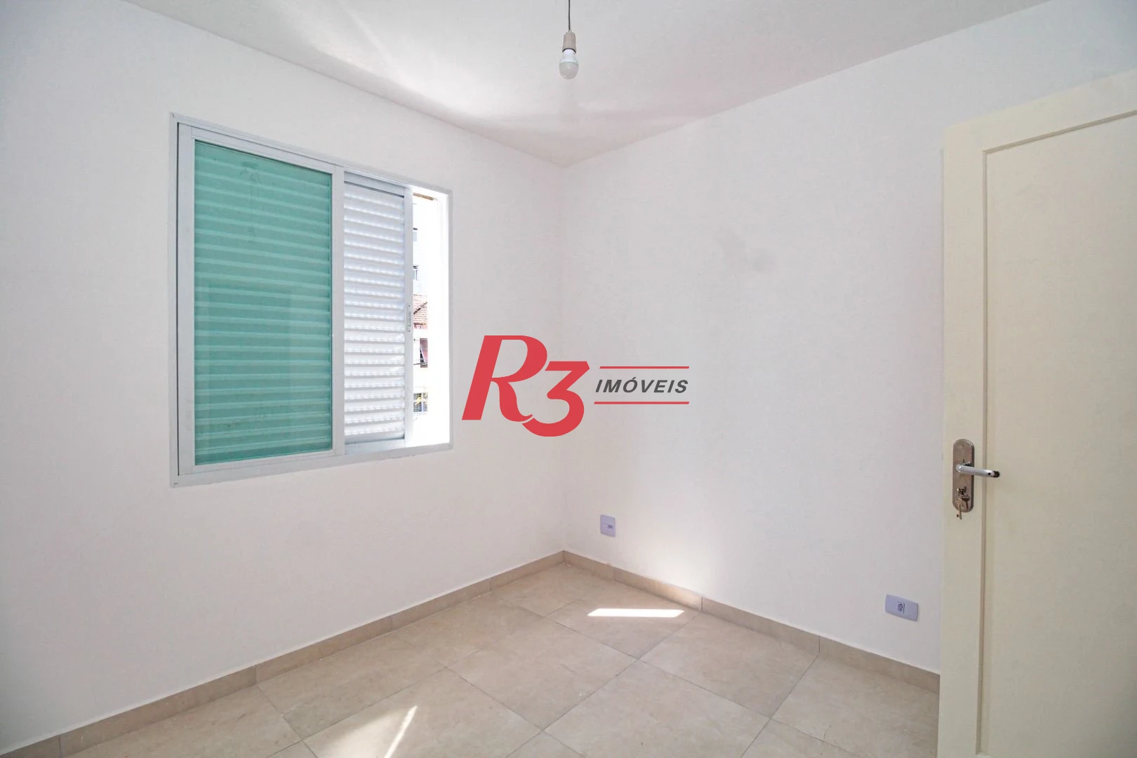 Casa à venda, 110 m² por R$ 920.000,00 - Encruzilhada - Santos/SP