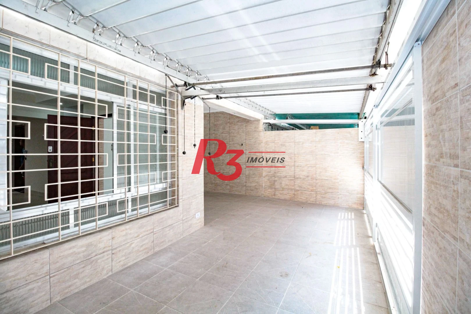 Casa à venda, 110 m² por R$ 920.000,00 - Encruzilhada - Santos/SP