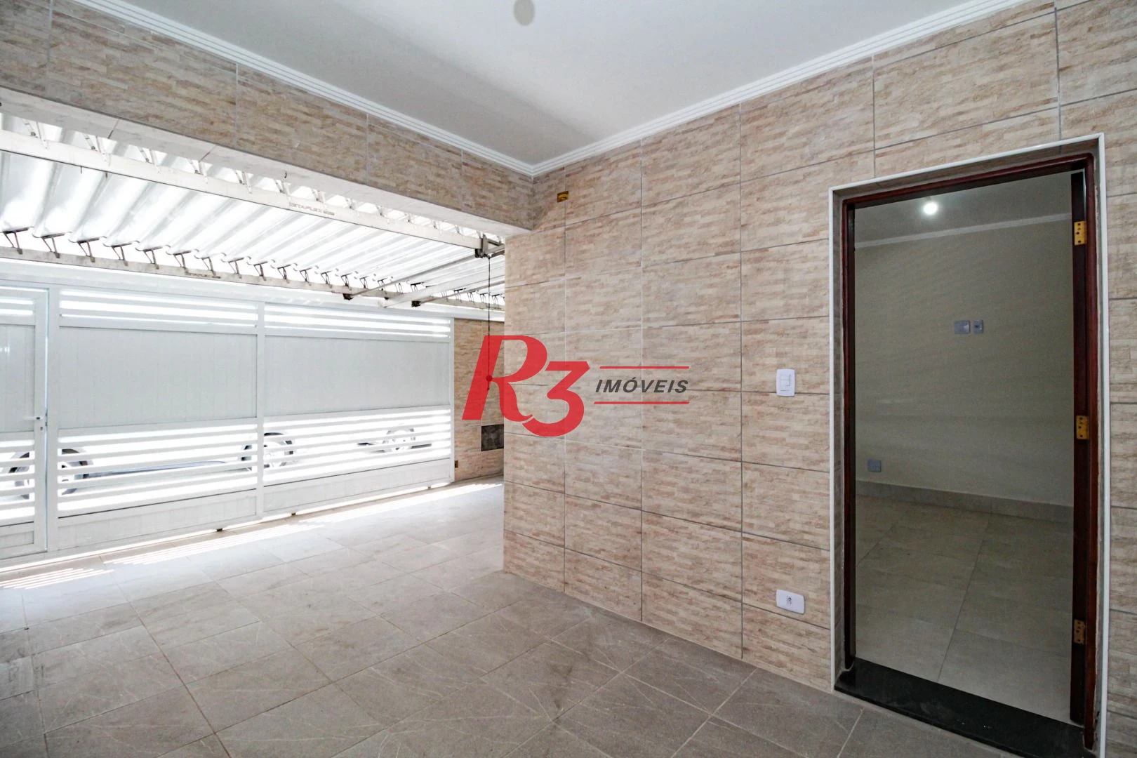 Casa à venda, 110 m² por R$ 920.000,00 - Encruzilhada - Santos/SP