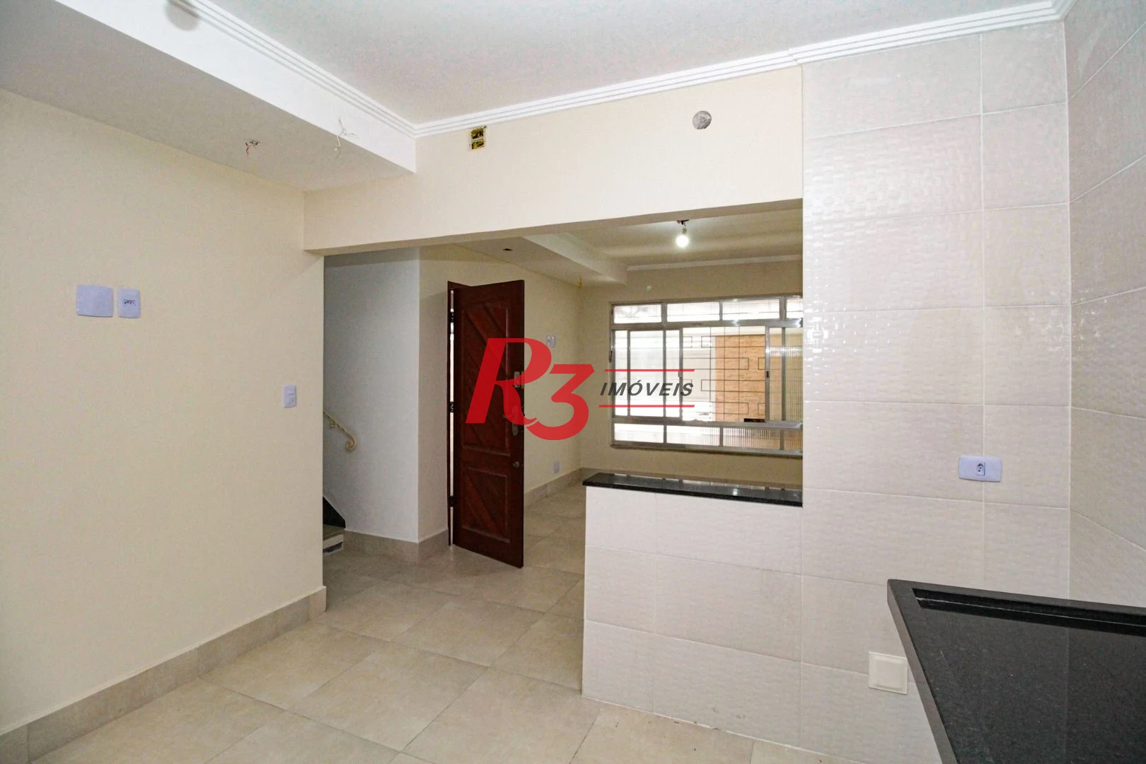 Casa à venda, 110 m² por R$ 920.000,00 - Encruzilhada - Santos/SP