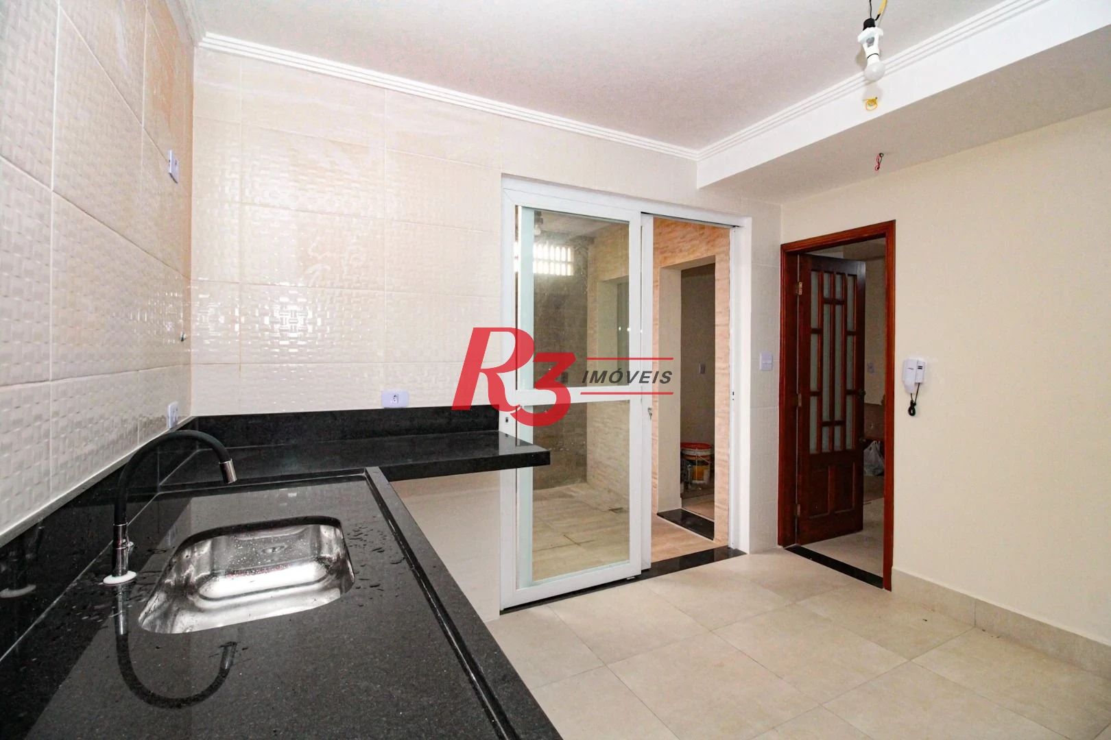 Casa à venda, 110 m² por R$ 920.000,00 - Encruzilhada - Santos/SP