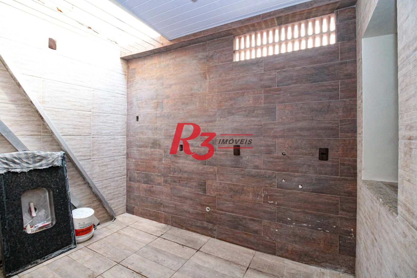 Casa à venda, 110 m² por R$ 920.000,00 - Encruzilhada - Santos/SP
