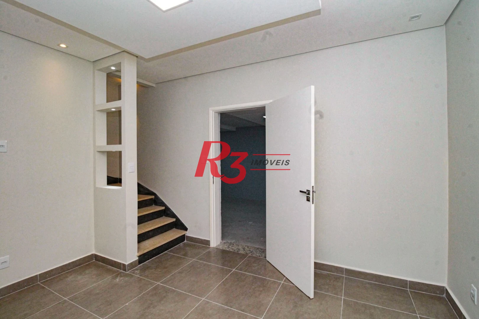 Sobrado à venda, 140 m² por R$ 648.000,00 - Marapé - Santos/SP
