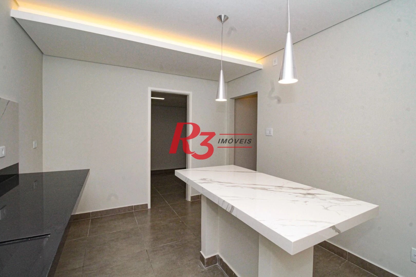 Sobrado à venda, 140 m² por R$ 648.000,00 - Marapé - Santos/SP