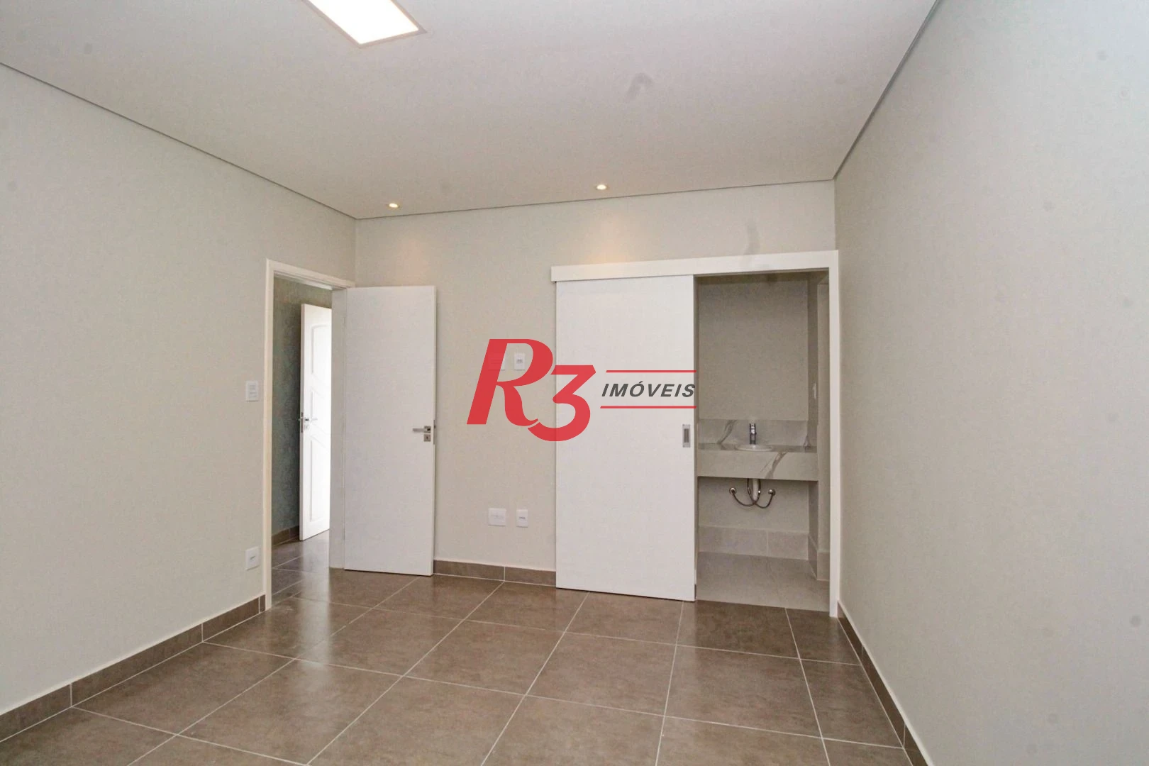 Sobrado à venda, 140 m² por R$ 648.000,00 - Marapé - Santos/SP