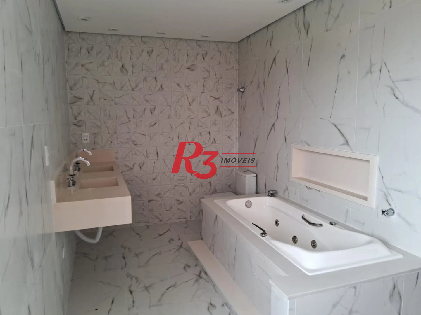 Cobertura à venda, 208 m² por R$ 900.000,00 - Ponta da Praia - Santos/SP