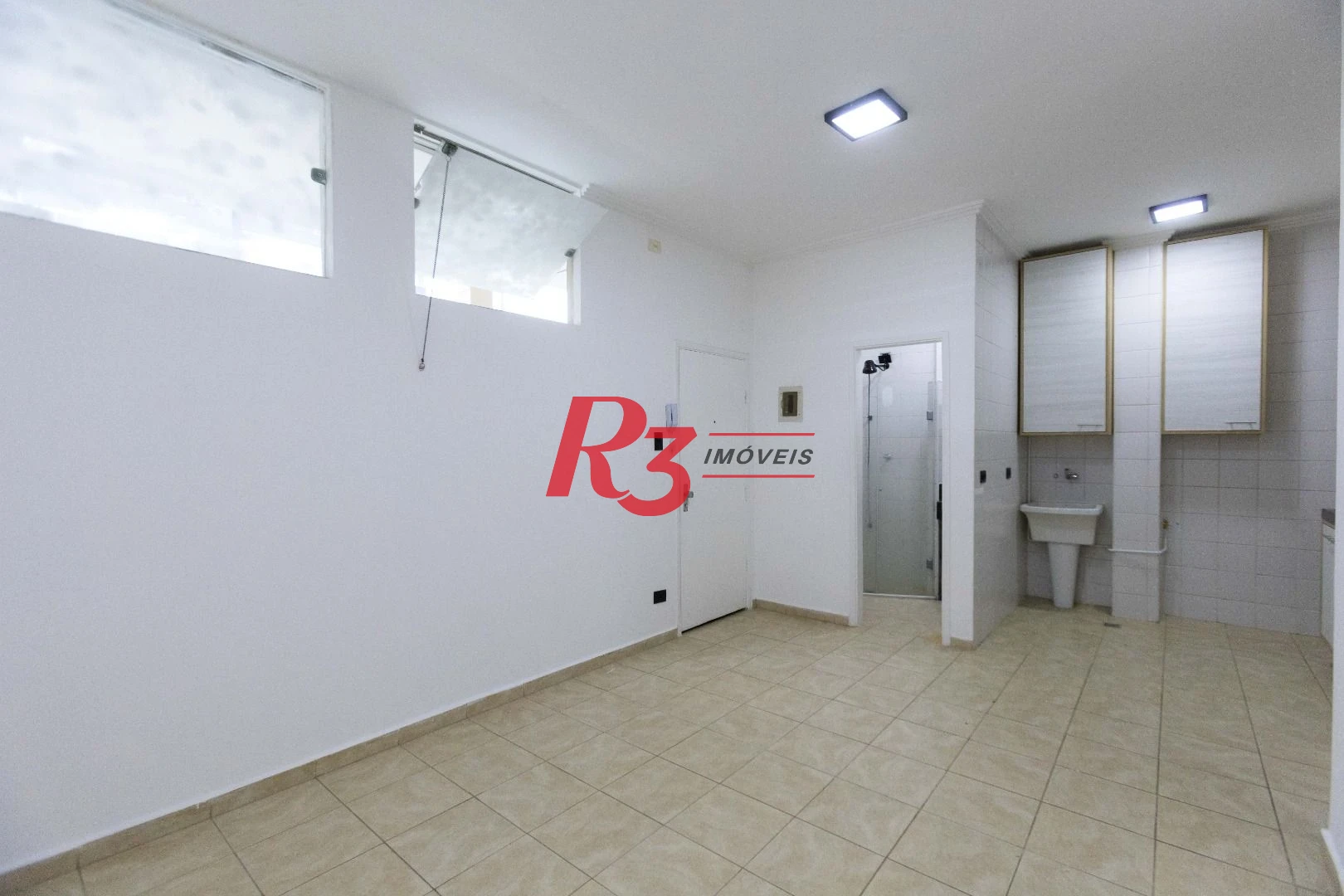 Apartamento com 2 dormitórios para alugar, 70 m² por R$ 3.380,02/mês - Gonzaga - Santos/SP