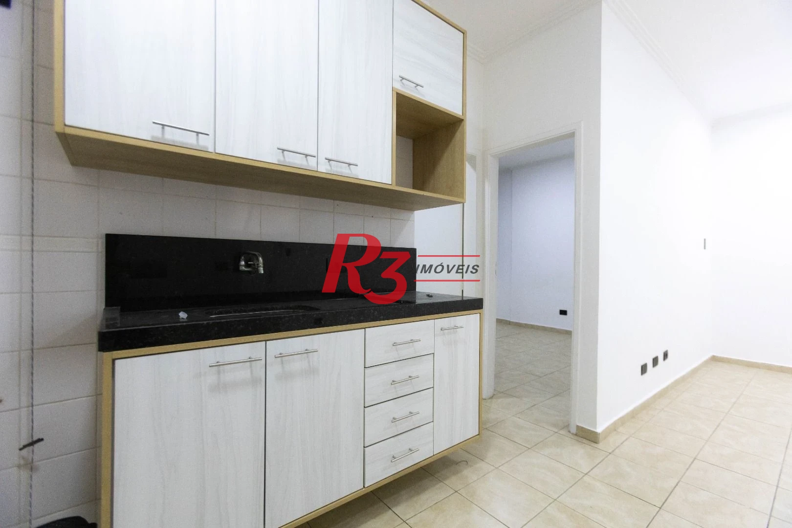 Apartamento com 2 dormitórios para alugar, 70 m² por R$ 3.380,02/mês - Gonzaga - Santos/SP