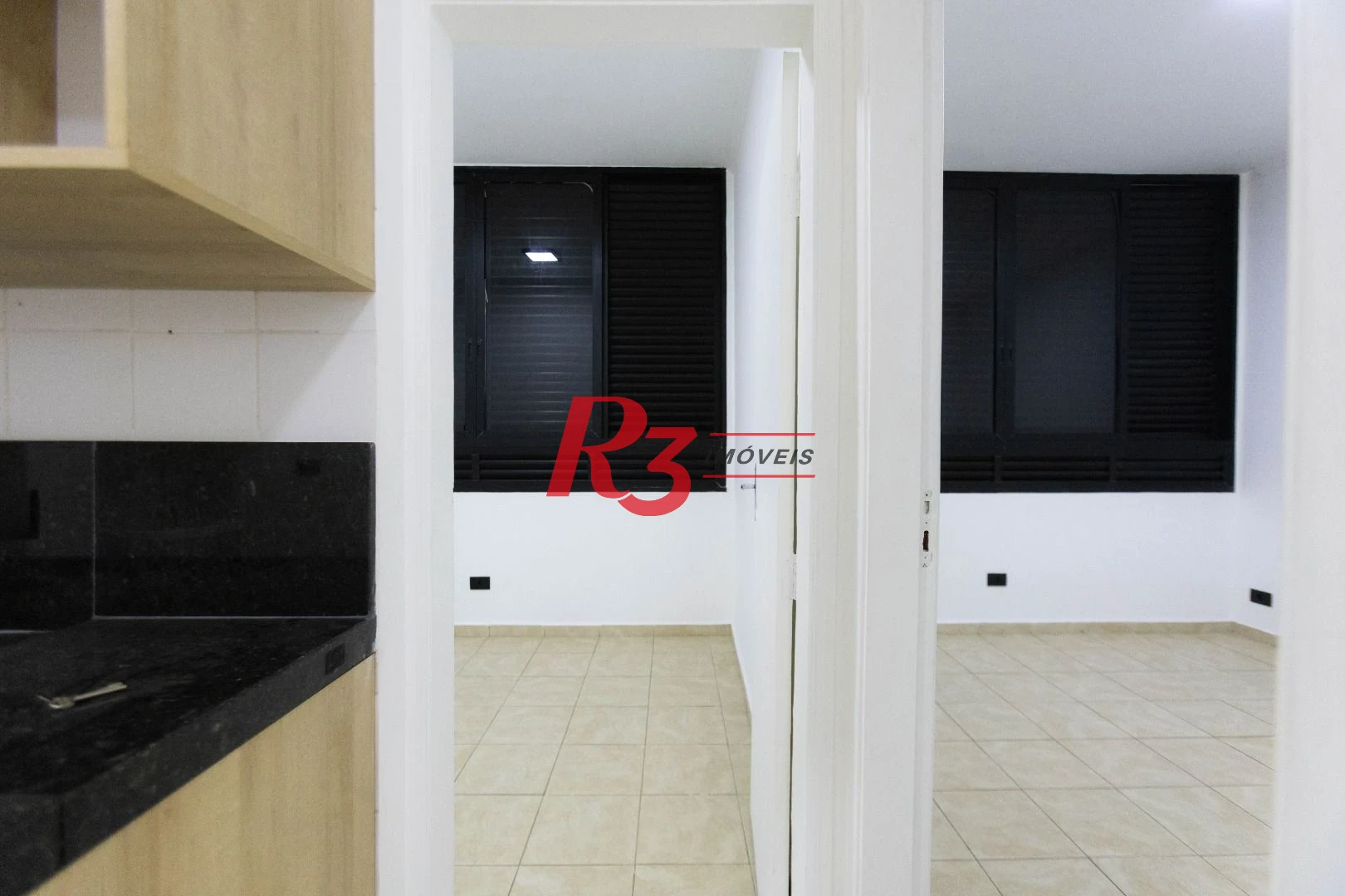 Apartamento com 2 dormitórios para alugar, 70 m² por R$ 3.380,02/mês - Gonzaga - Santos/SP