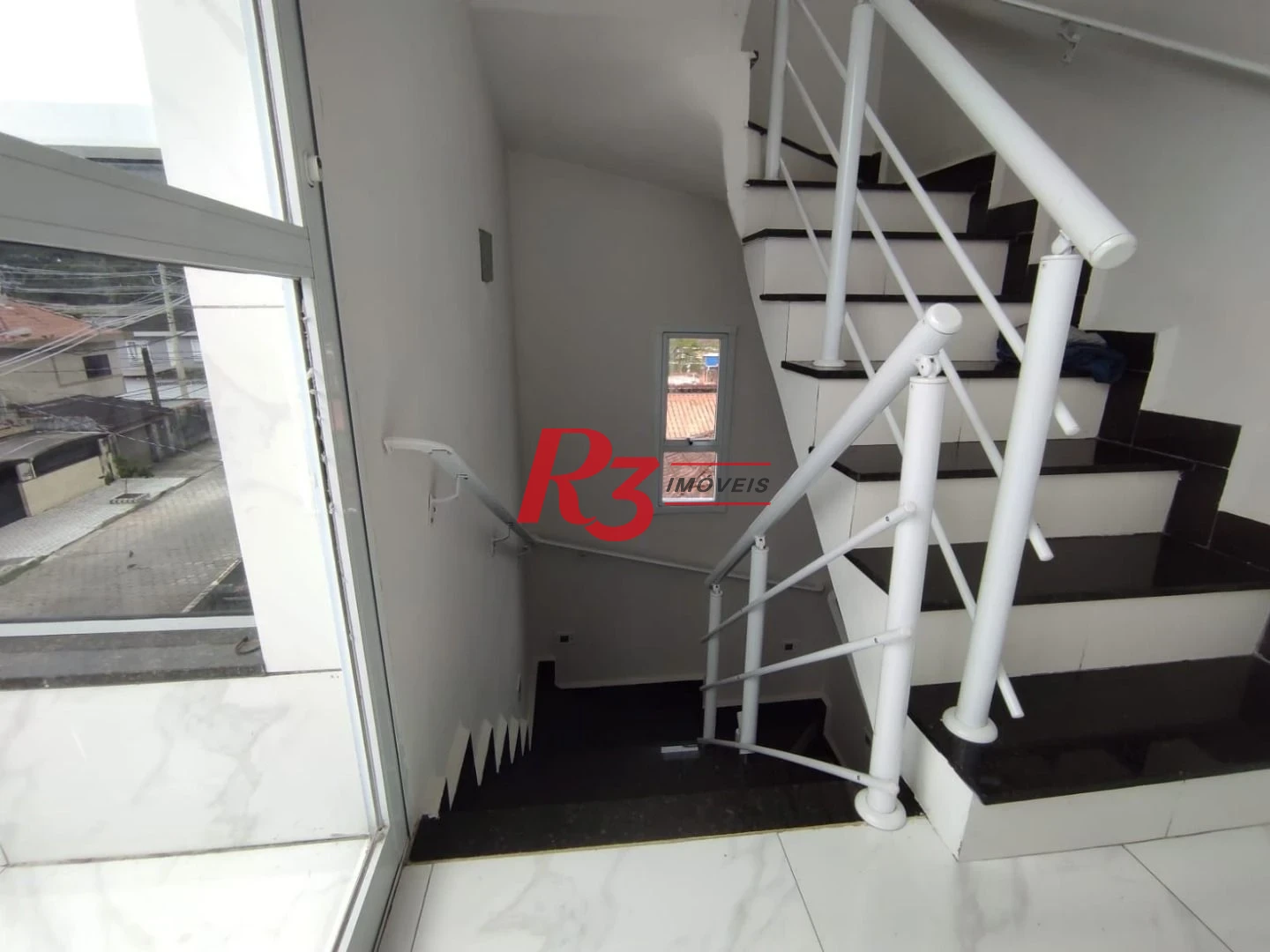 Casa à venda, 145 m² por R$ 620.000,00 - Vila Voturuá - São Vicente/SP