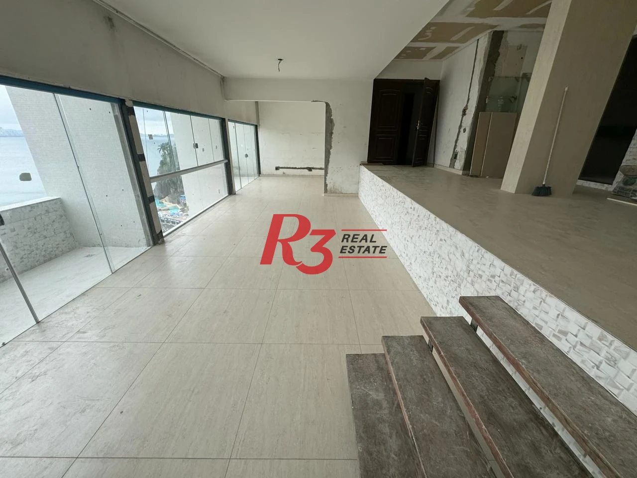 Apartamento com 3 dormitórios à venda, 235 m² por R$ 2.000.000,00 - Ilha Porchat - São Vicente/SP