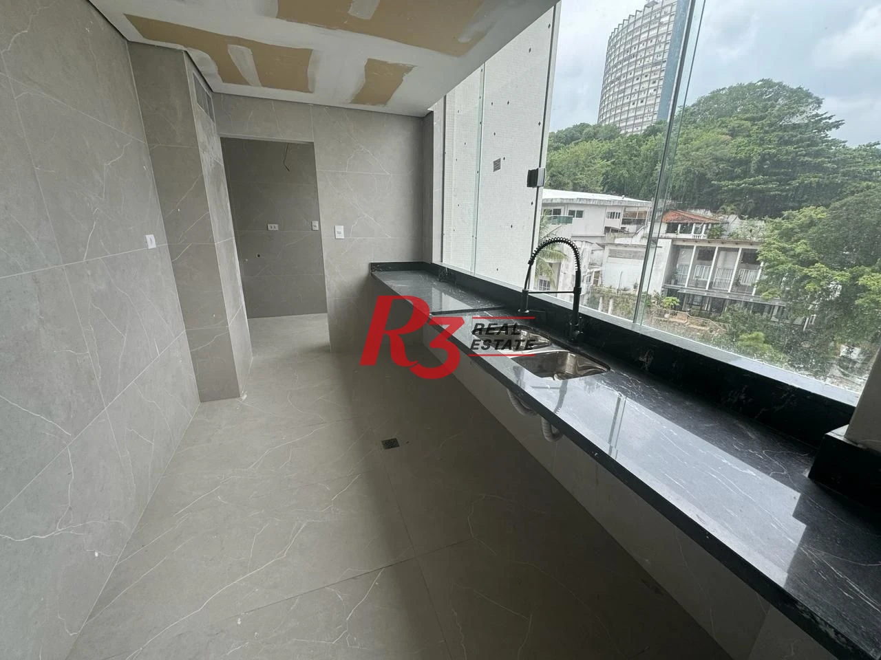 Apartamento com 3 dormitórios à venda, 235 m² por R$ 2.000.000,00 - Ilha Porchat - São Vicente/SP
