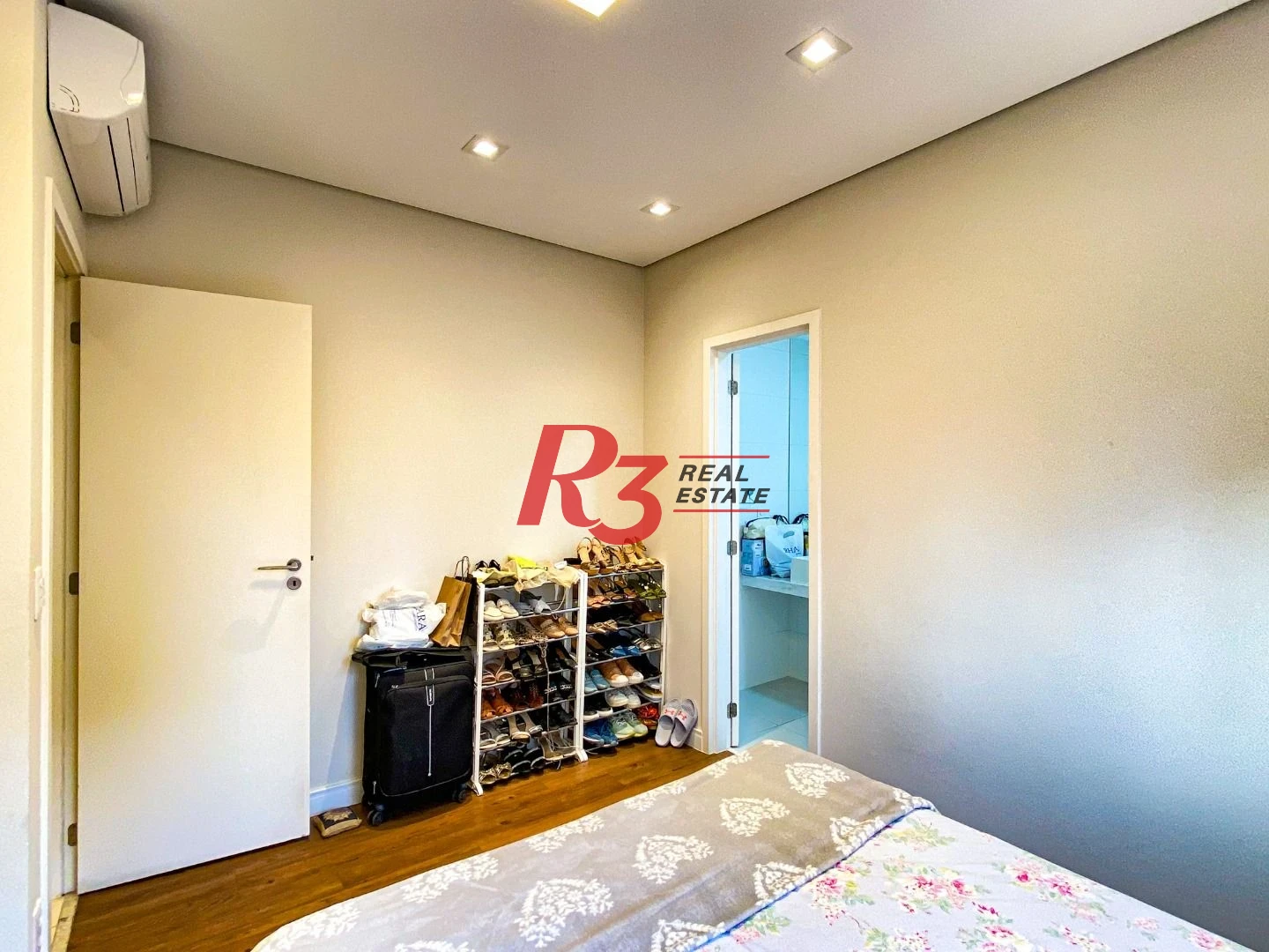Apartamento com 3 dormitórios à venda, 163 m² por R$ 2.350.000,00 - Boqueirão - Santos/SP