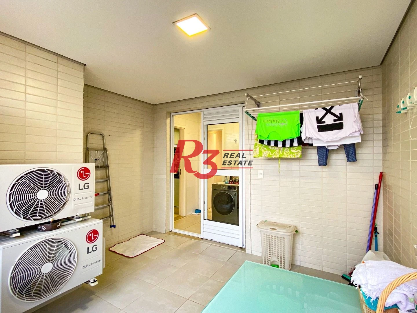 Apartamento com 3 dormitórios à venda, 163 m² por R$ 2.350.000,00 - Boqueirão - Santos/SP
