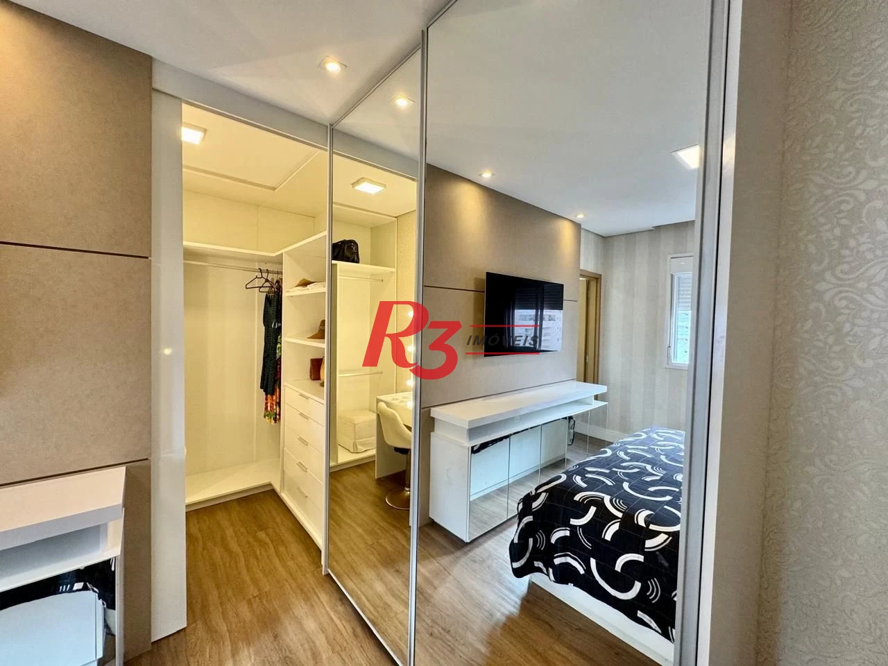 Apartamento com 3 dormitórios à venda, 127 m² por R$ 1.950.000,00 - Boqueirão - Santos/SP
