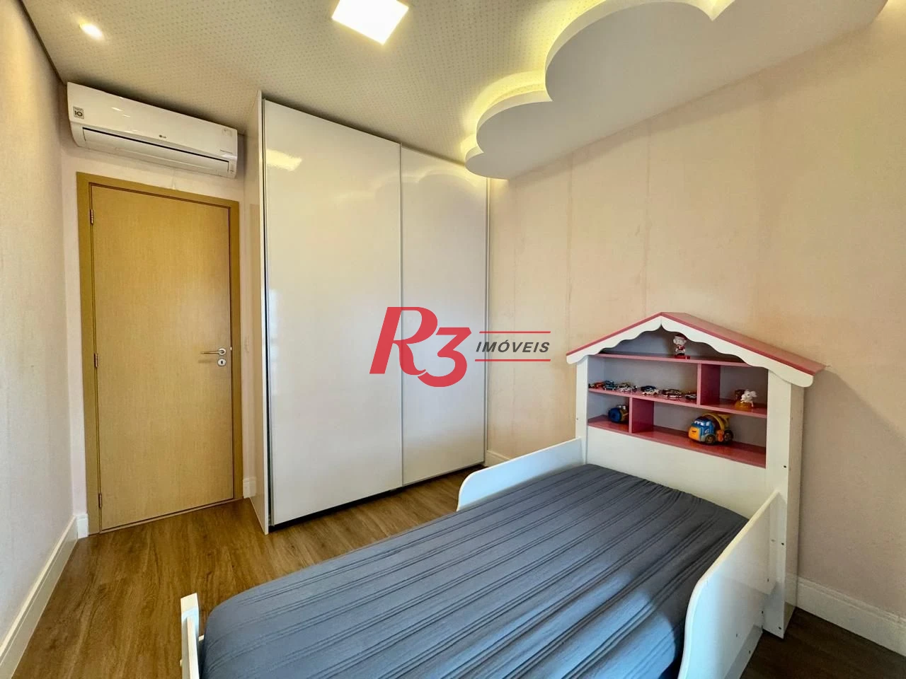 Apartamento com 3 dormitórios à venda, 127 m² por R$ 1.950.000,00 - Boqueirão - Santos/SP