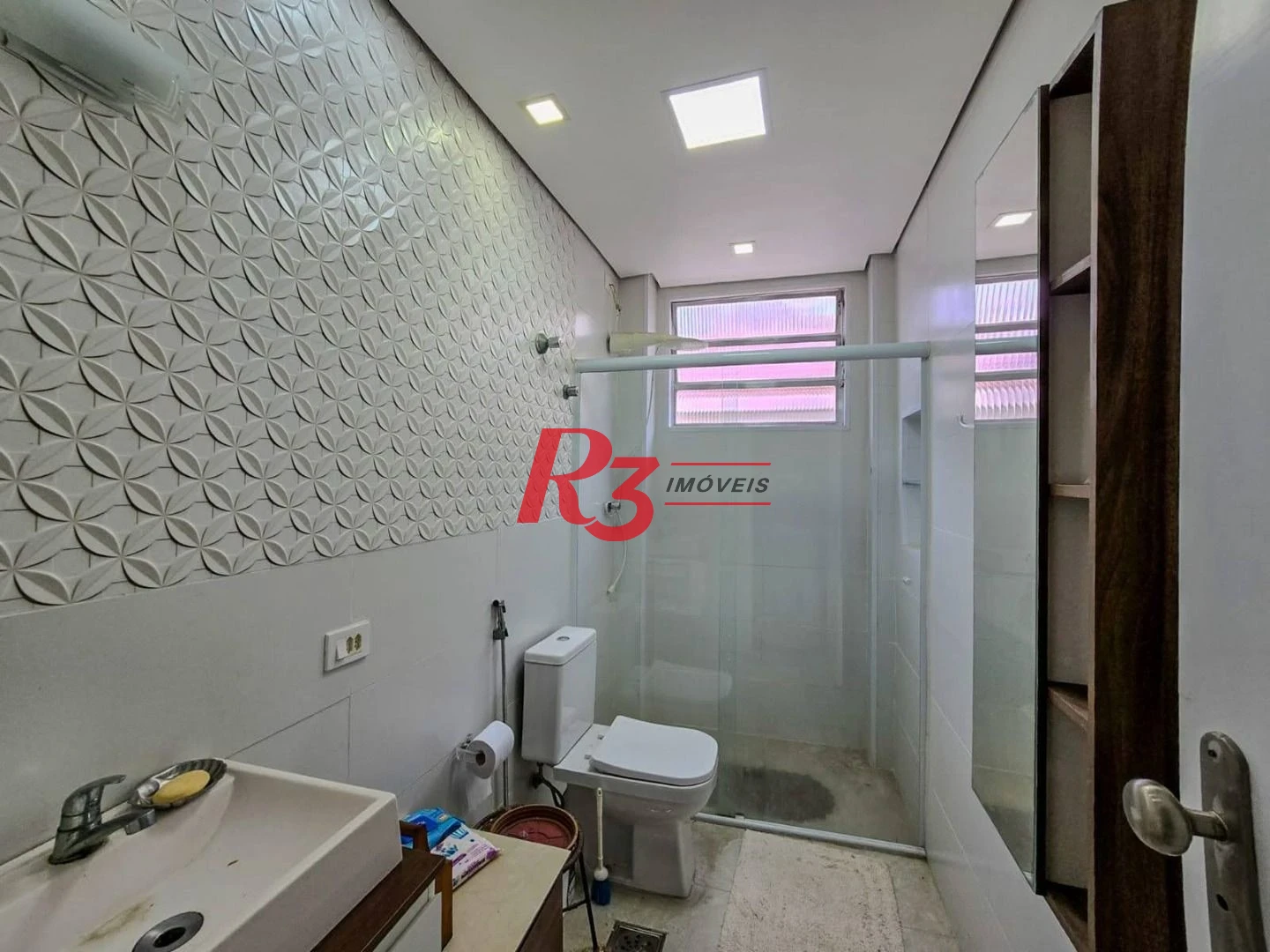 Apartamento com 2 dormitórios à venda, 100 m² por R$ 730.000,00 - Boqueirão - Santos/SP