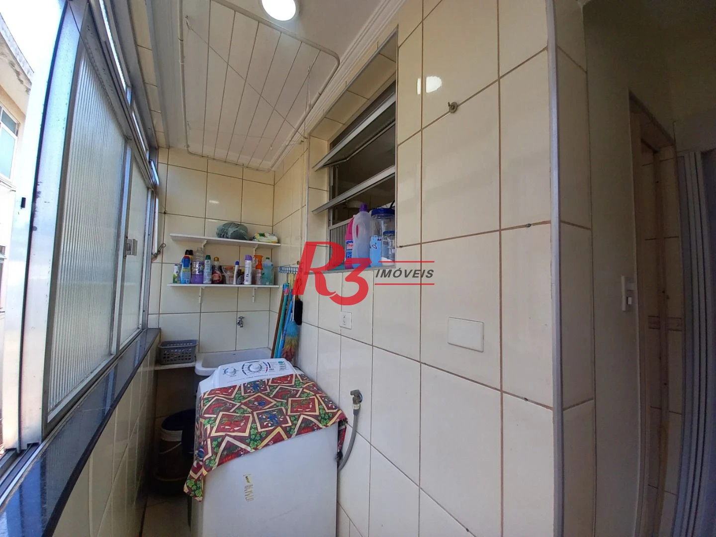 Apartamento com 2 dormitórios à venda, 60 m² por R$ 380.000,00 - Vila Matias - Santos/SP
