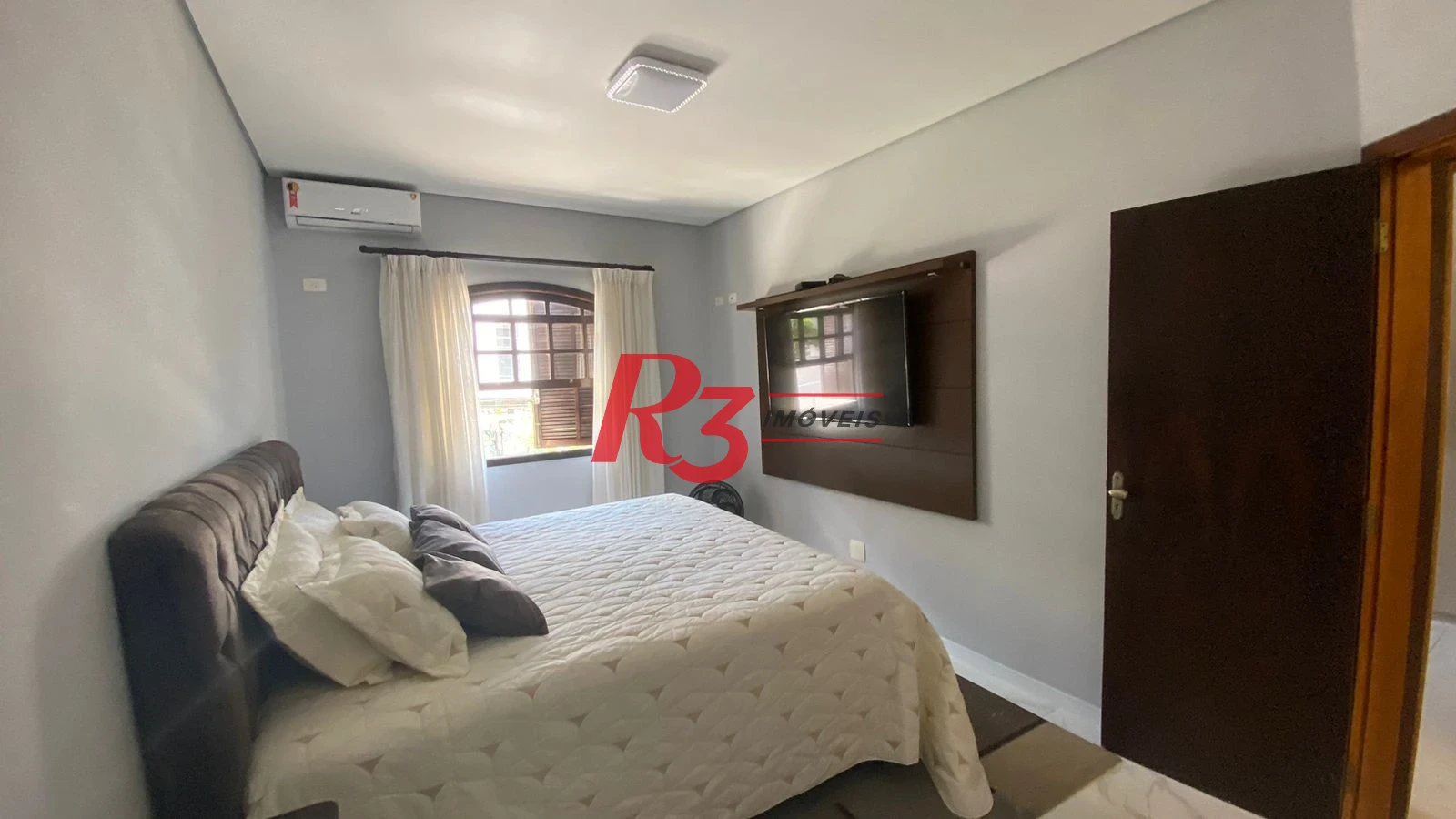 Sobrado à venda, 220 m² por R$ 1.430.000,00 - Boqueirão - Santos/SP