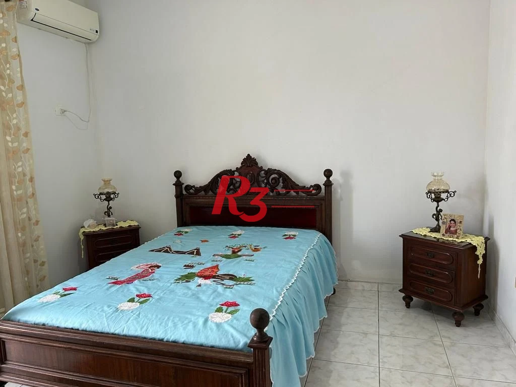 Sobrado com 4 dormitórios à venda, 160 m² por R$ 1.600.000,00 - Embaré - Santos/SP