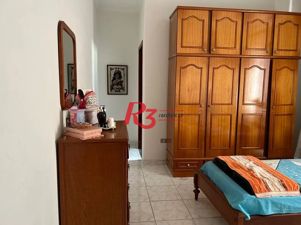Sobrado com 4 dormitórios à venda, 160 m² por R$ 1.600.000,00 - Embaré - Santos/SP