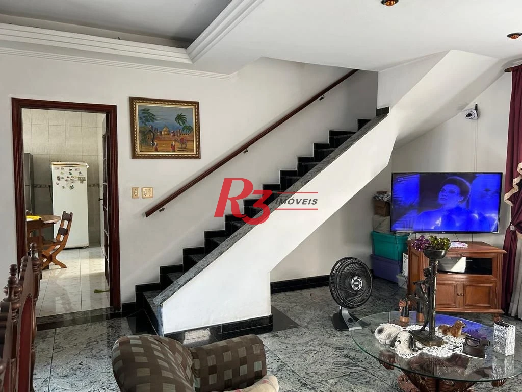 Sobrado com 4 dormitórios à venda, 160 m² por R$ 1.600.000,00 - Embaré - Santos/SP
