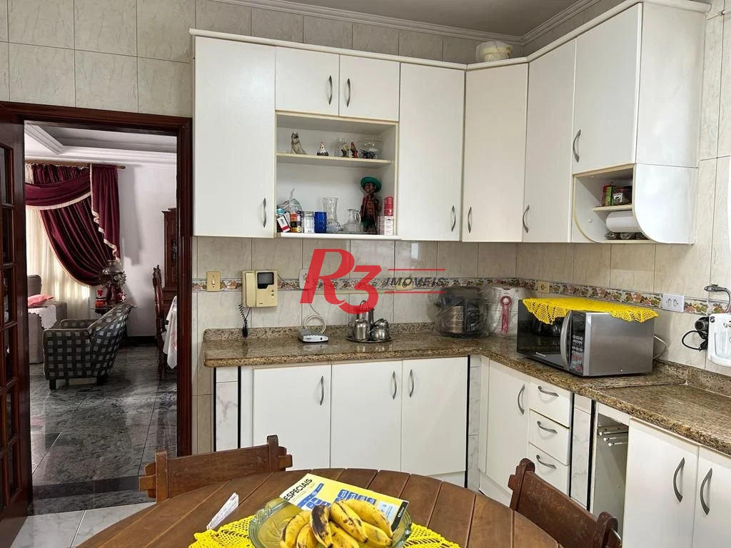 Sobrado com 4 dormitórios à venda, 160 m² por R$ 1.600.000,00 - Embaré - Santos/SP