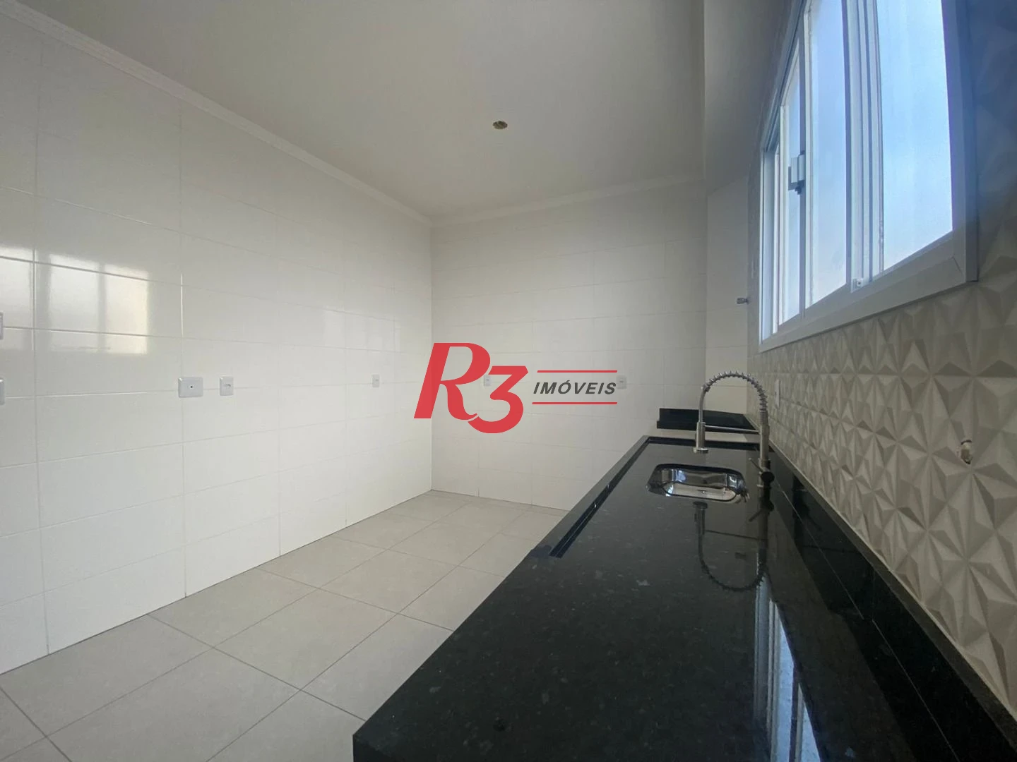 Casa à venda, 118 m² por R$ 1.000.000,00 - Campo Grande - Santos/SP