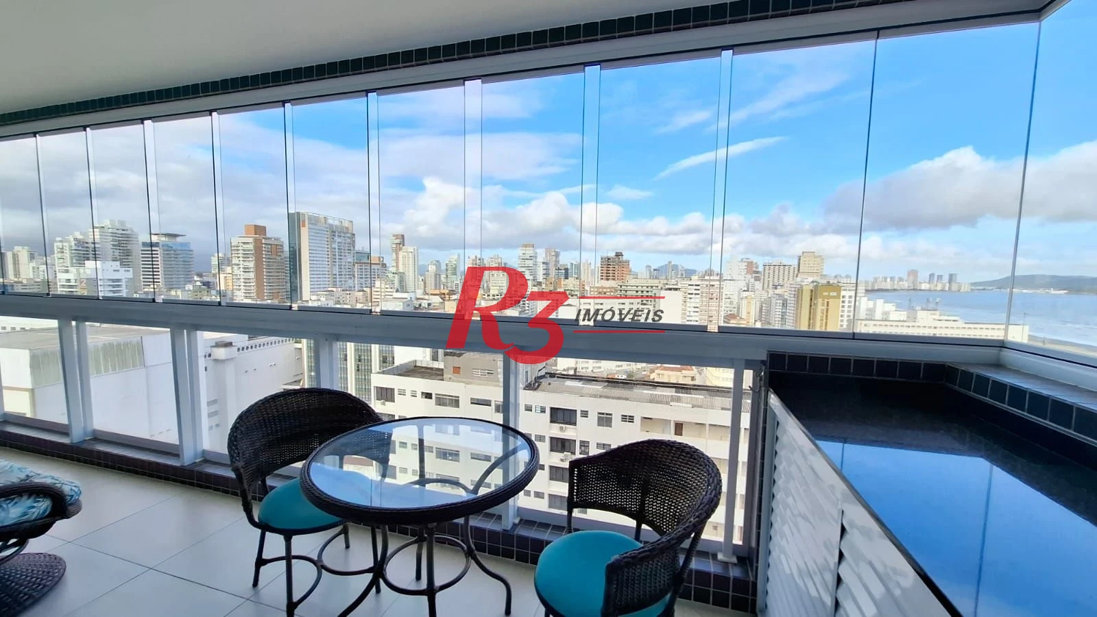 Apartamento à venda, 72 m² por R$ 1.450.000,00 - Gonzaga - Santos/SP