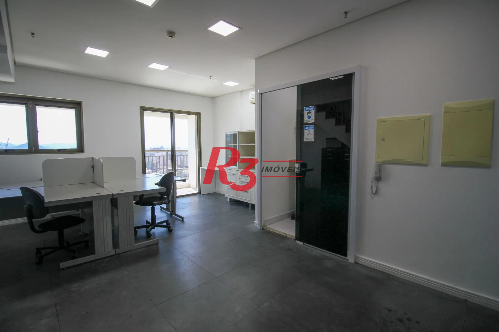 Sala à venda, 98 m² por R$ 650.000,00 - Valongo - Santos/SP