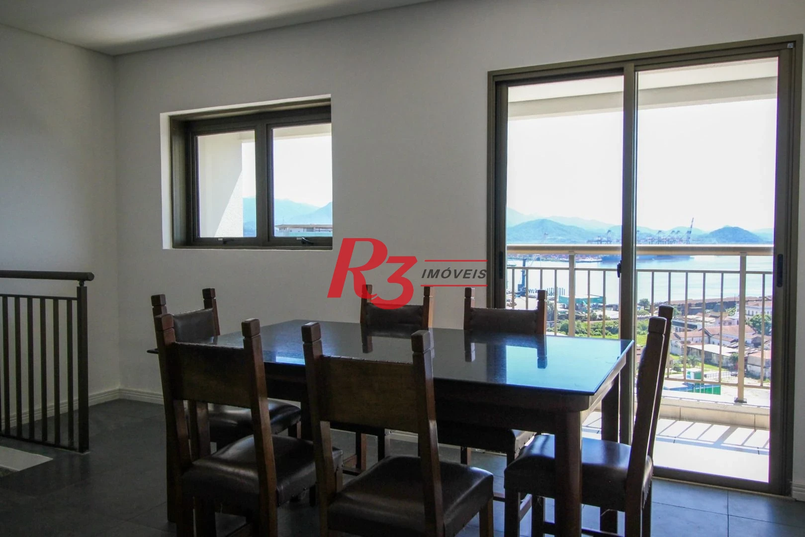 Sala à venda, 98 m² por R$ 650.000,00 - Valongo - Santos/SP