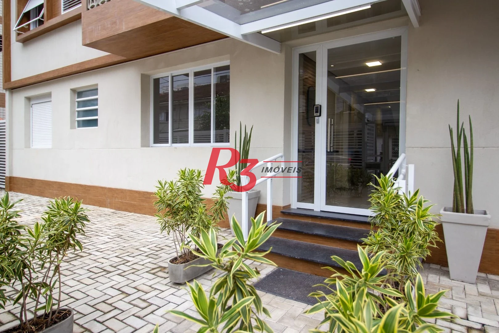 Apartamento com 2 dormitórios para alugar, 59 m² por R$ 3.800,00/mês - Boqueirão - Santos/SP