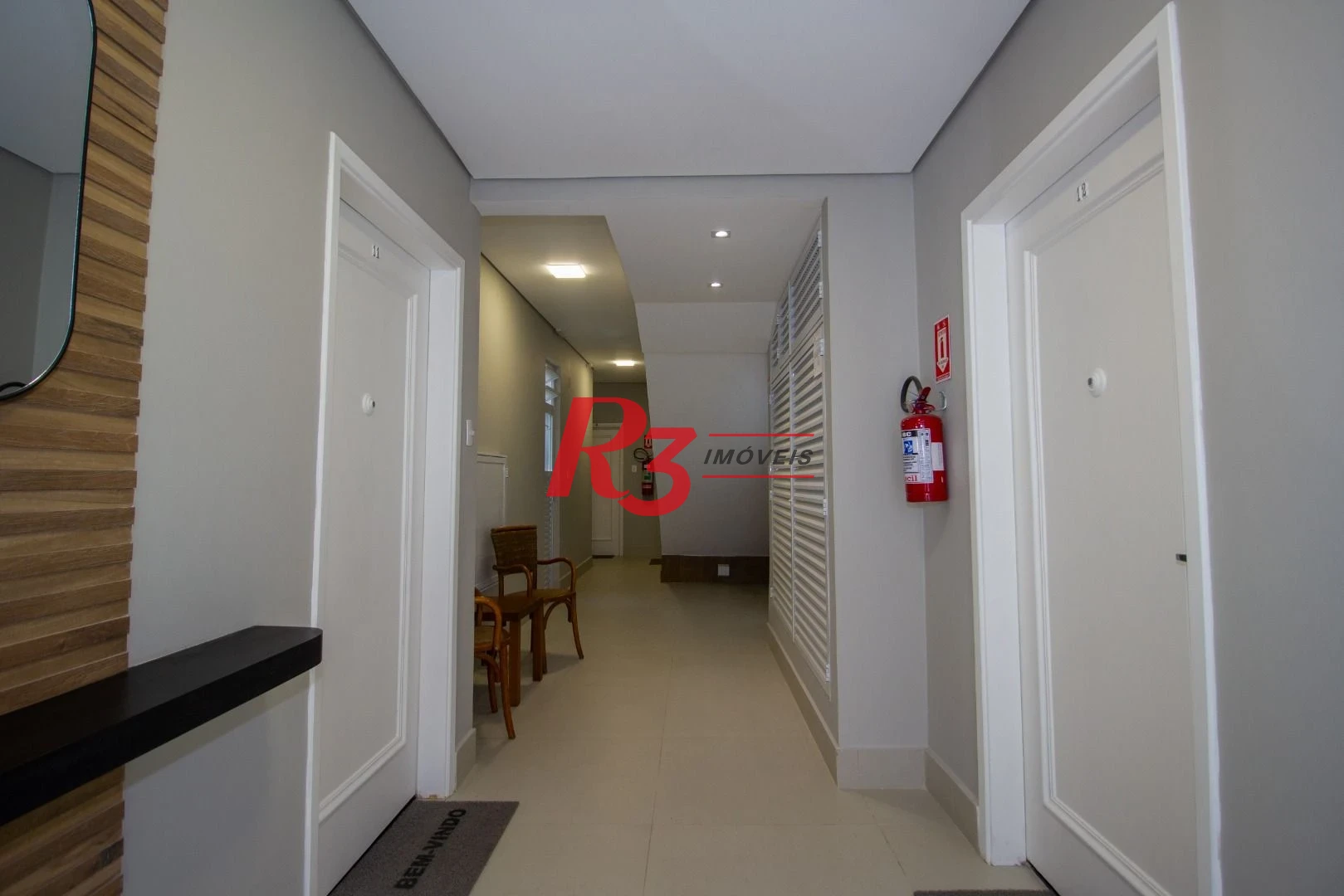 Apartamento com 2 dormitórios para alugar, 59 m² por R$ 3.800,00/mês - Boqueirão - Santos/SP