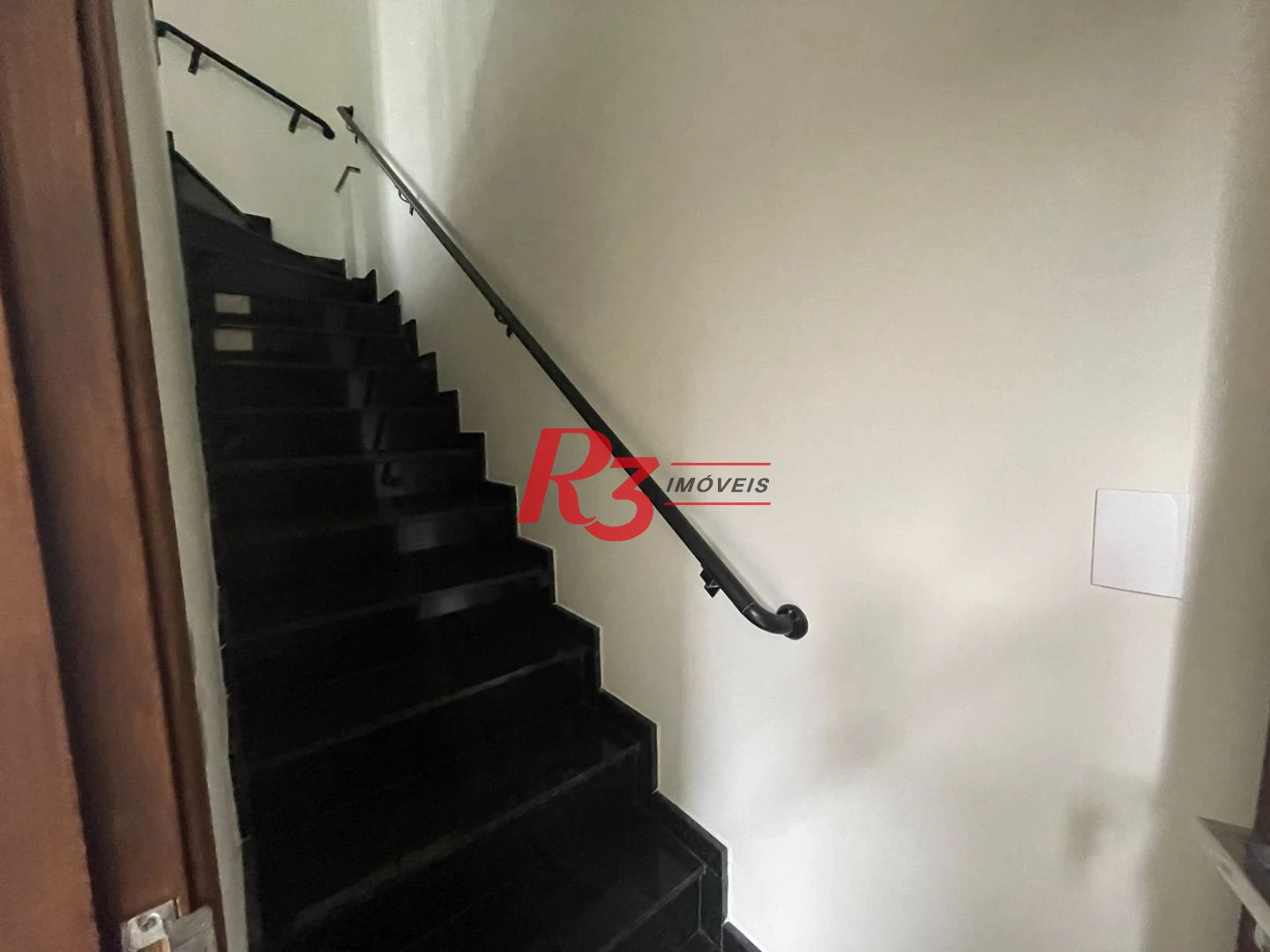Village com 2 dormitórios à venda, 88 m² por R$ 820.000,00 - Ponta da Praia - Santos/SP