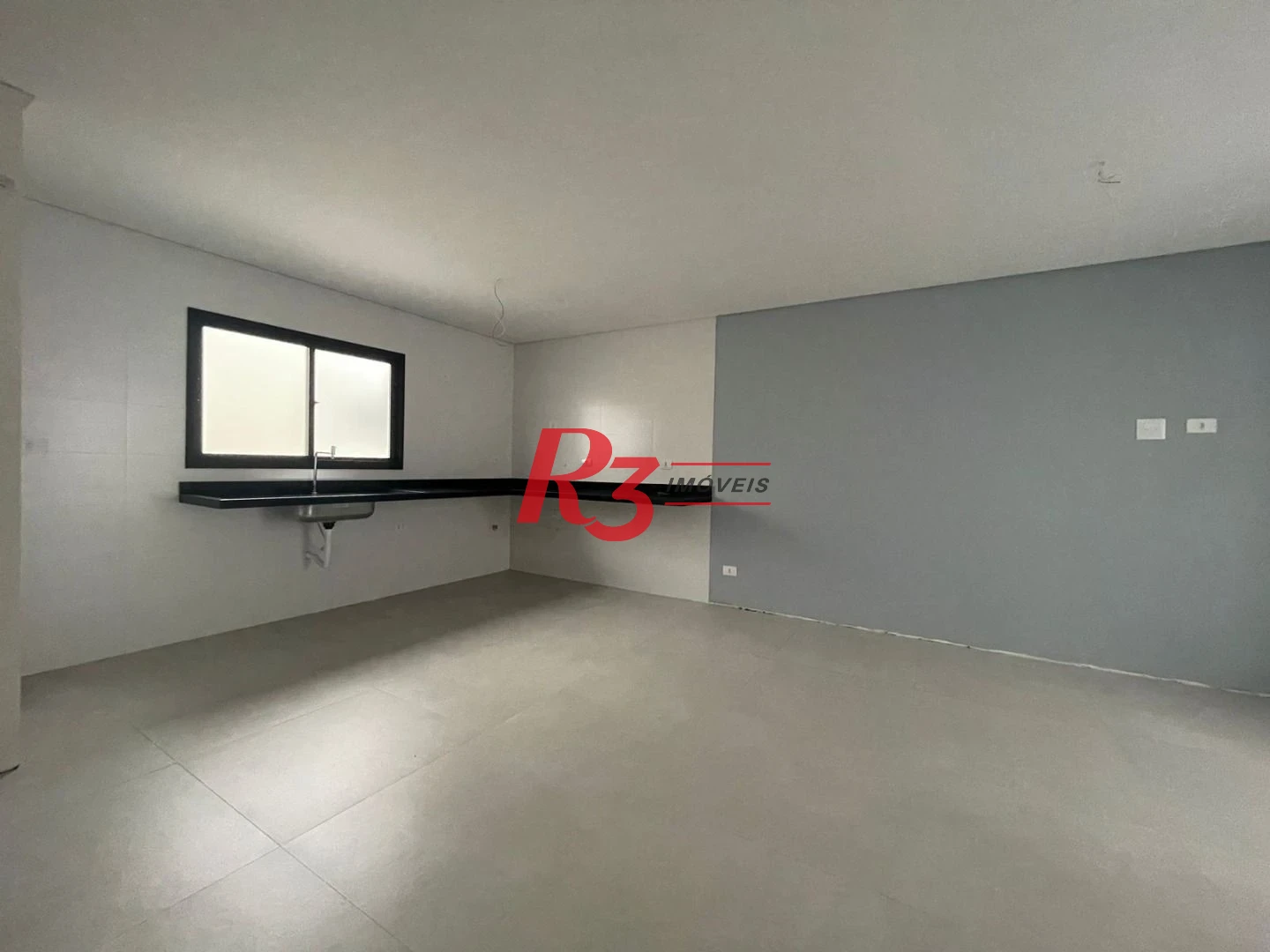 Village com 2 dormitórios à venda, 88 m² por R$ 820.000,00 - Ponta da Praia - Santos/SP