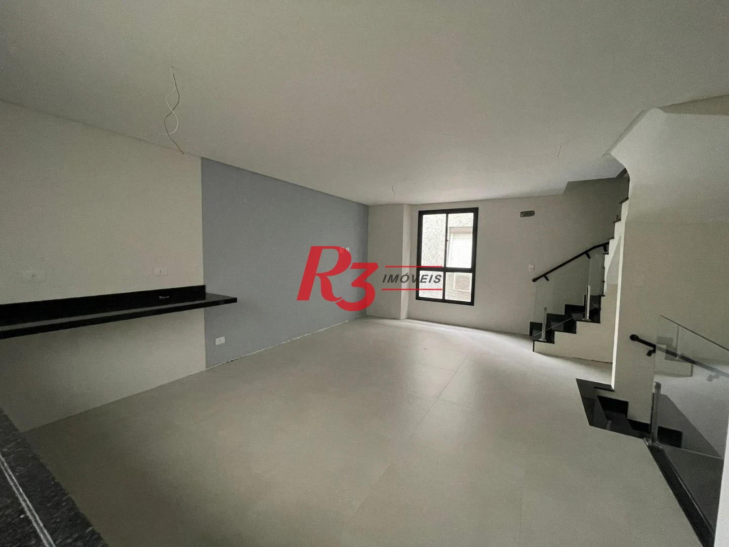 Village com 2 dormitórios à venda, 88 m² por R$ 820.000,00 - Ponta da Praia - Santos/SP