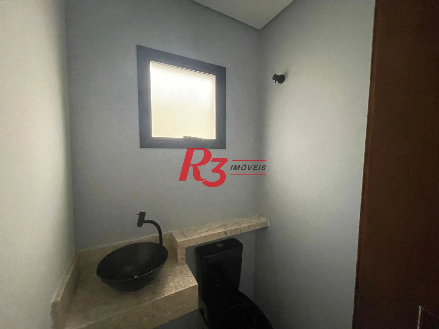 Village com 2 dormitórios à venda, 88 m² por R$ 820.000,00 - Ponta da Praia - Santos/SP