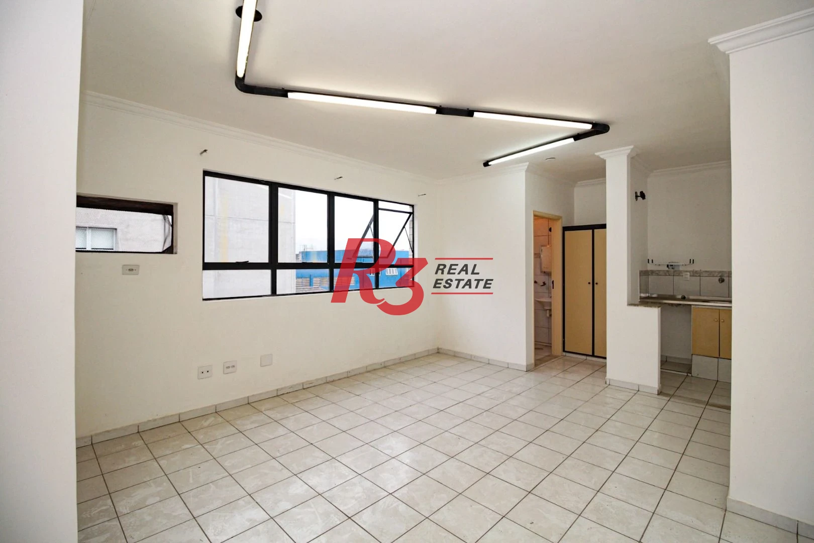 Sala, 65 m² - venda por R$ 300.000,00 ou aluguel por R$ 4.196,00/mês - Vila Matias - Santos/SP
