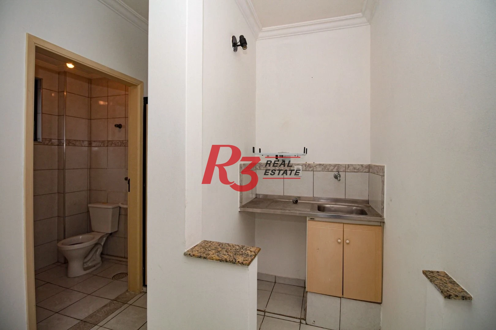 Sala, 65 m² - venda por R$ 300.000,00 ou aluguel por R$ 4.196,00/mês - Vila Matias - Santos/SP